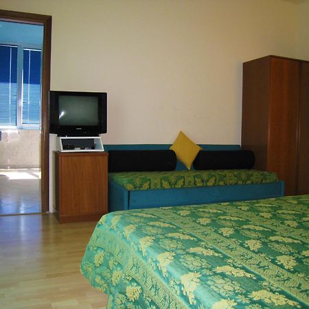 Hotel Boomerang Salsomaggiore Terme Zimmer foto