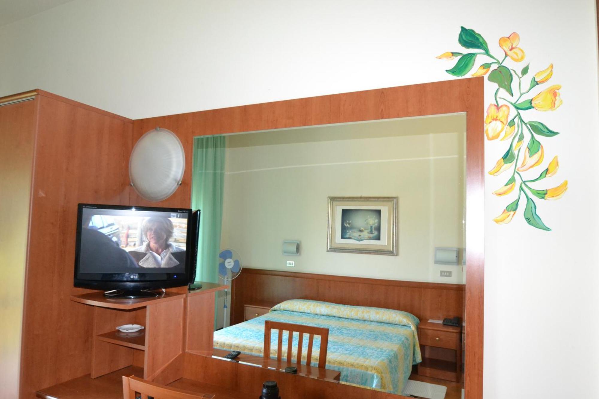 Hotel Boomerang Salsomaggiore Terme Zimmer foto