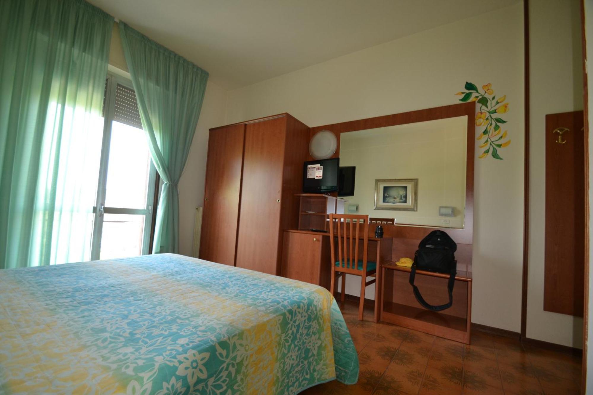 Hotel Boomerang Salsomaggiore Terme Zimmer foto